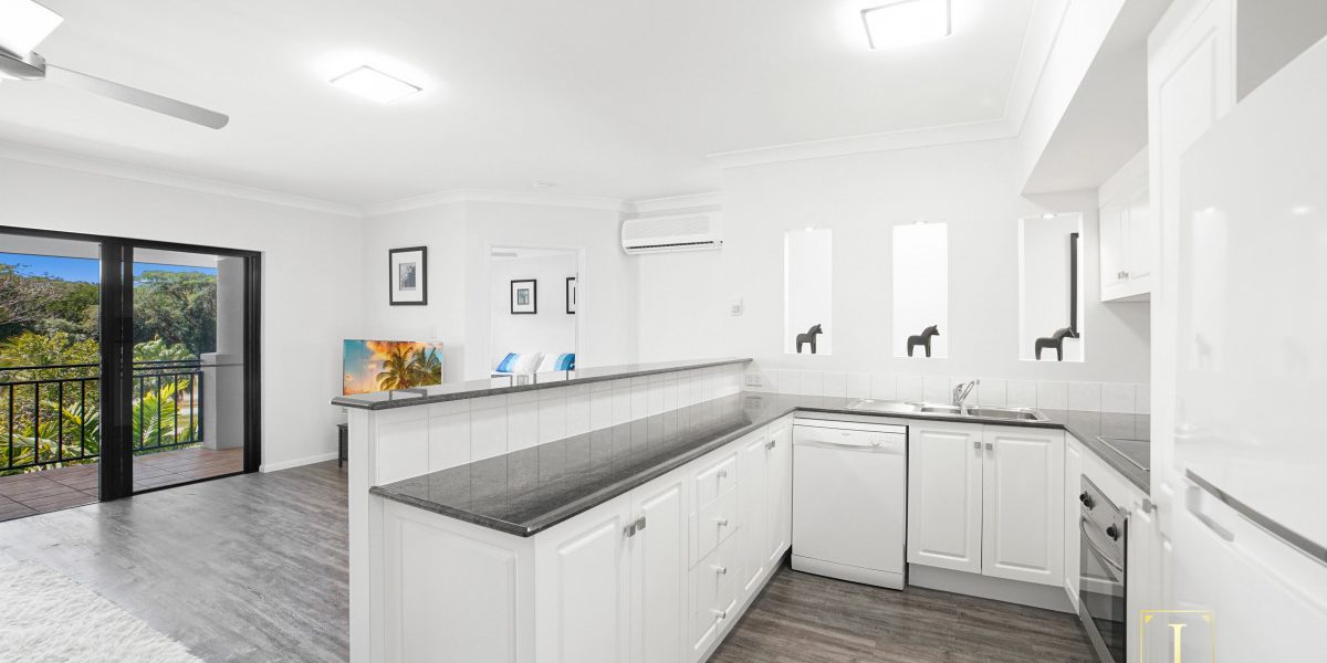 13/293-301 Esplanade, Cairns North, QLD 4870 AUS