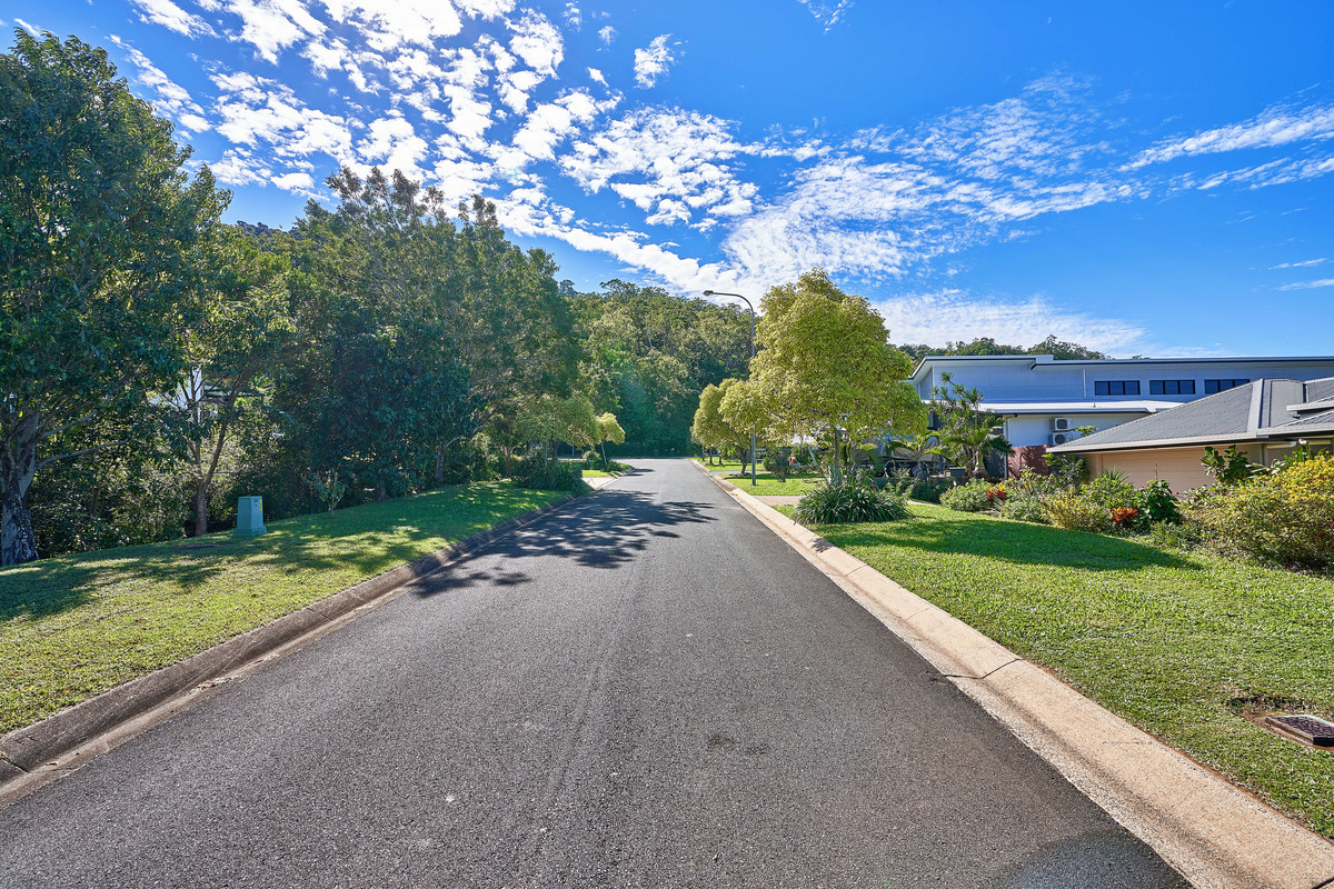 10 Barnacle Street, Trinity Beach, QLD 4879 AUS