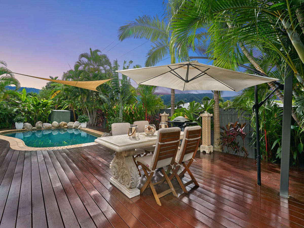 16 Shell Close, Kewarra Beach, QLD 4879 AUS