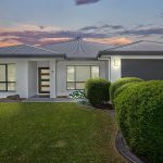 7 Bromell Close, Redlynch, QLD 4870 AUS