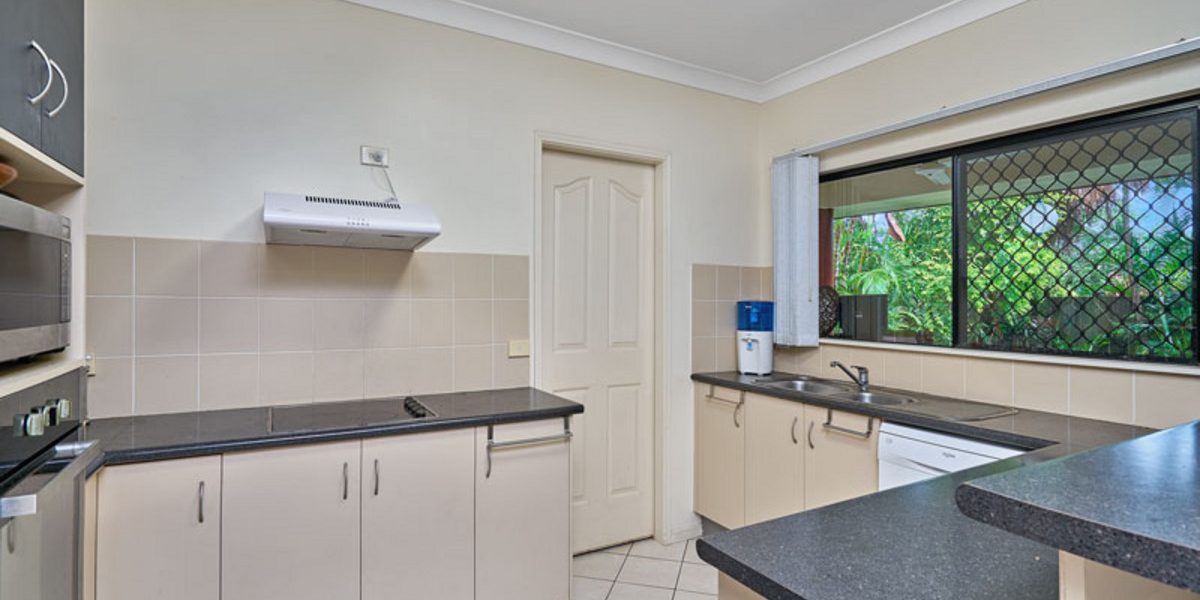 18 Narabeen Street, Kewarra Beach, QLD 4879 AUS