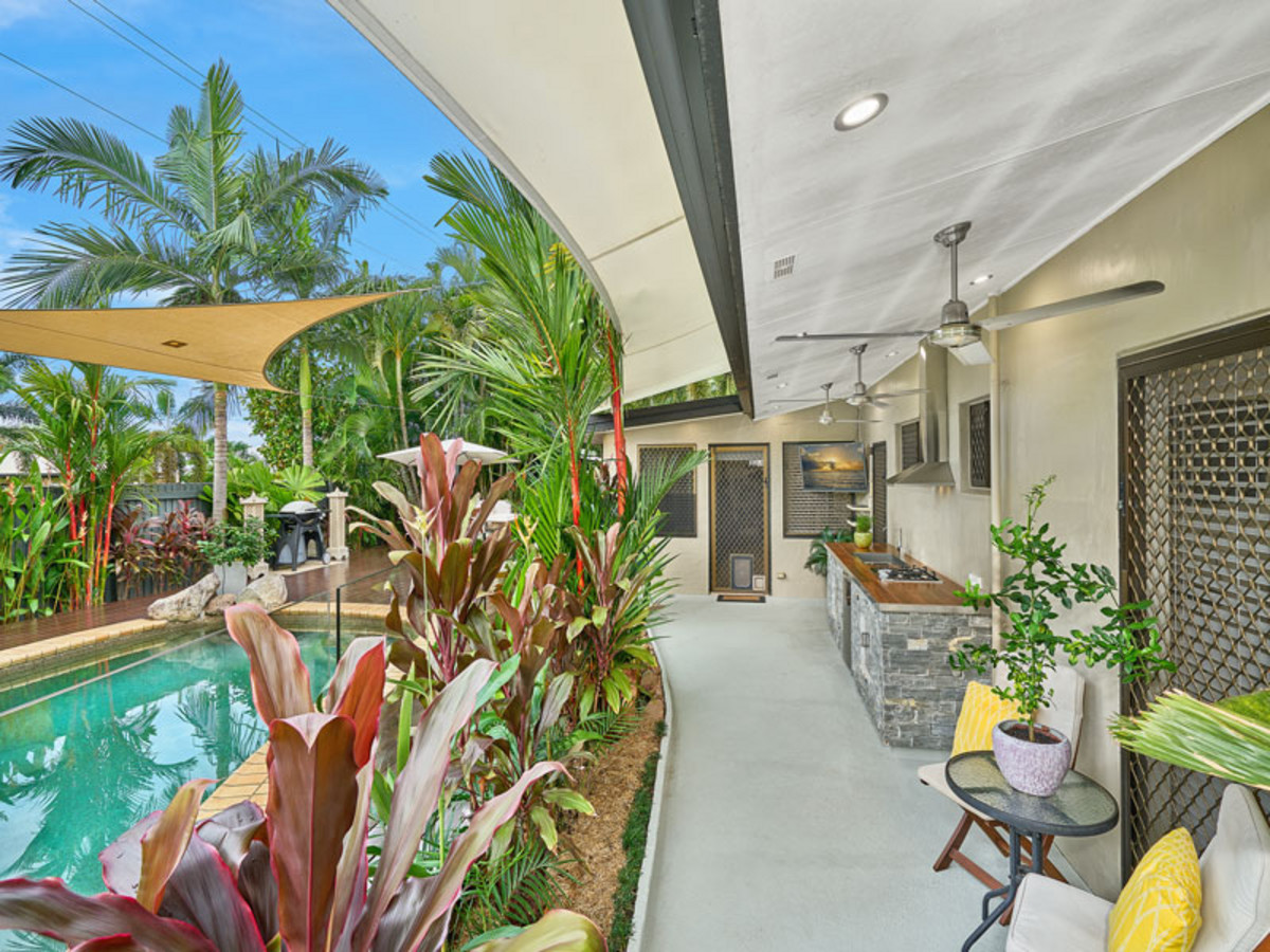 16 Shell Close, Kewarra Beach, QLD 4879 AUS