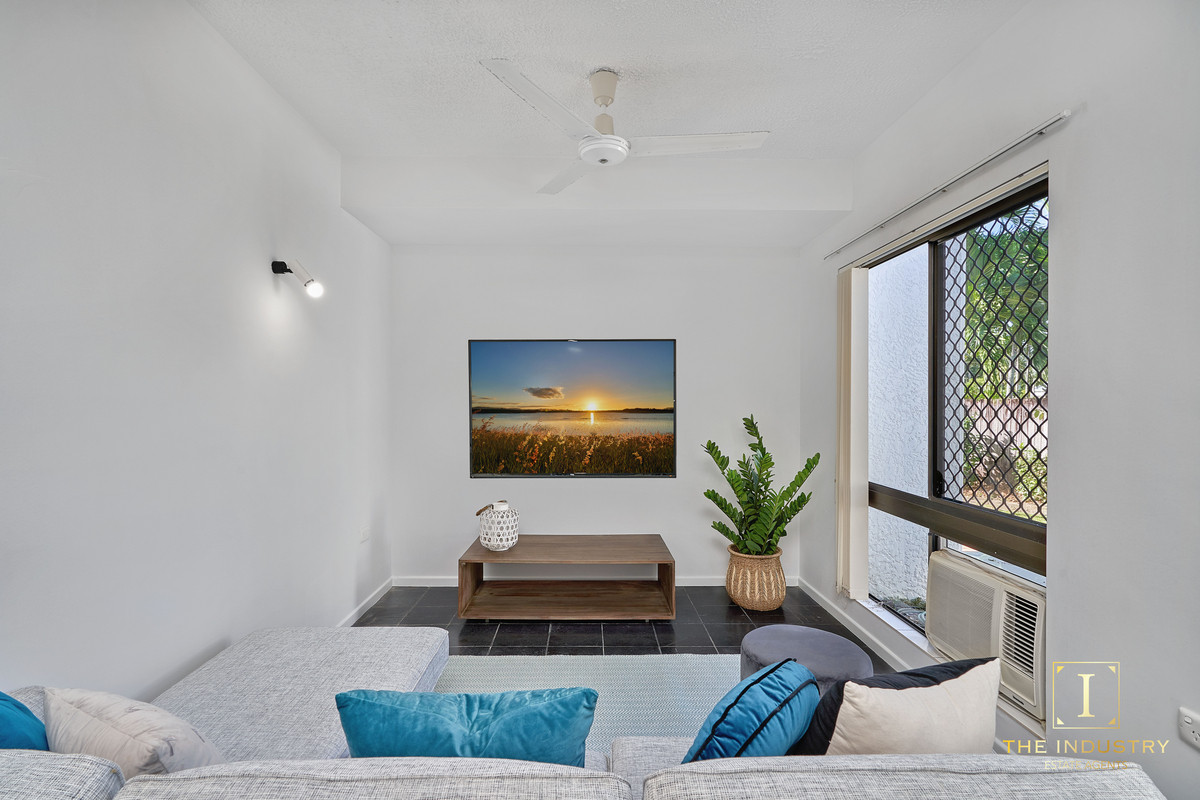 4 Lena Close, Clifton Beach, QLD 4879 AUS