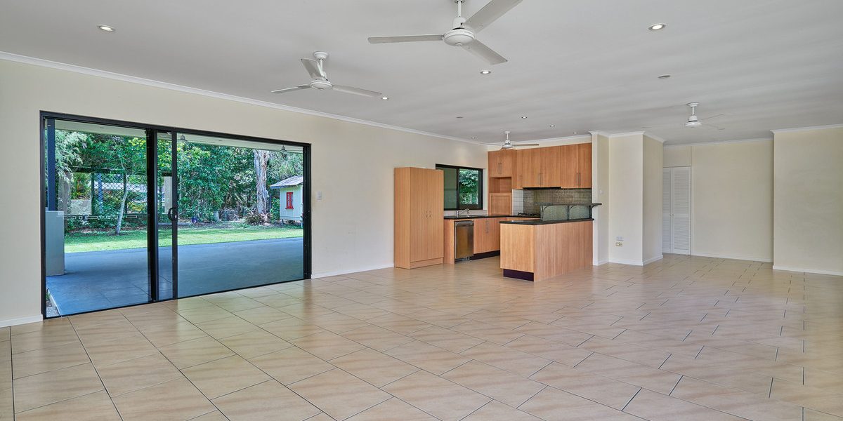 1 Noosa Close, KEWARRA BEACH, QLD 4879 AUS