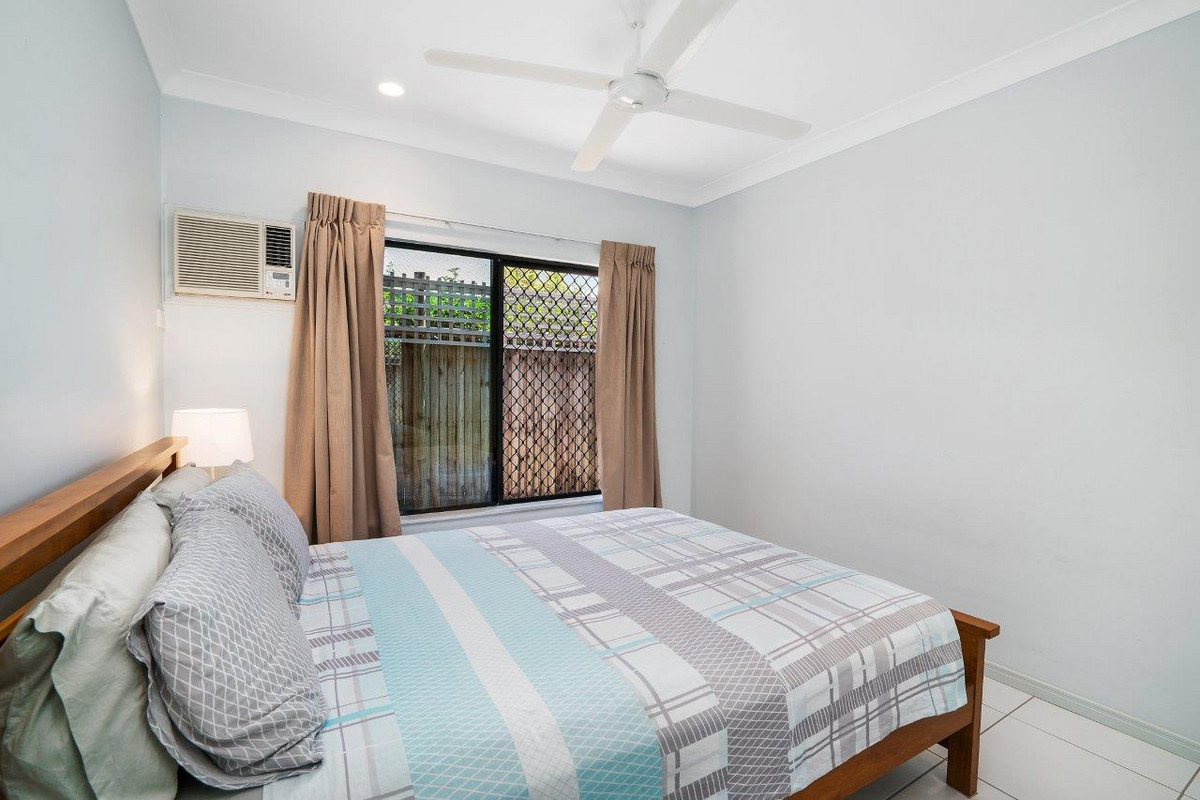 2 Bingil Close, Kewarra Beach, QLD 4879 AUS