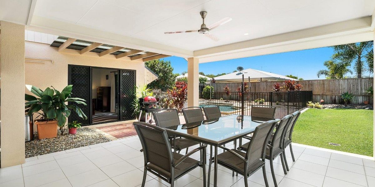 2 Bingil Close, Kewarra Beach, QLD 4879 AUS