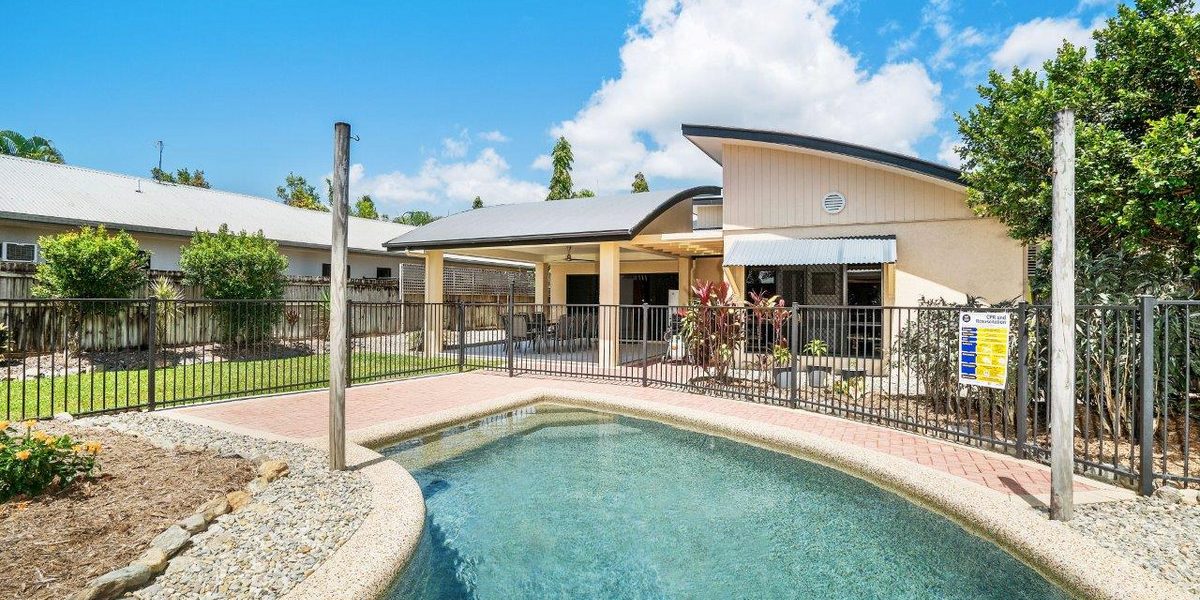 2 Bingil Close, Kewarra Beach, QLD 4879 AUS