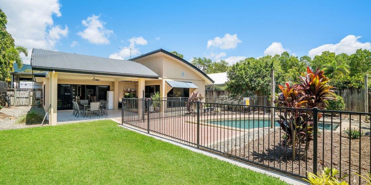 2 Bingil Close, Kewarra Beach, QLD 4879 AUS