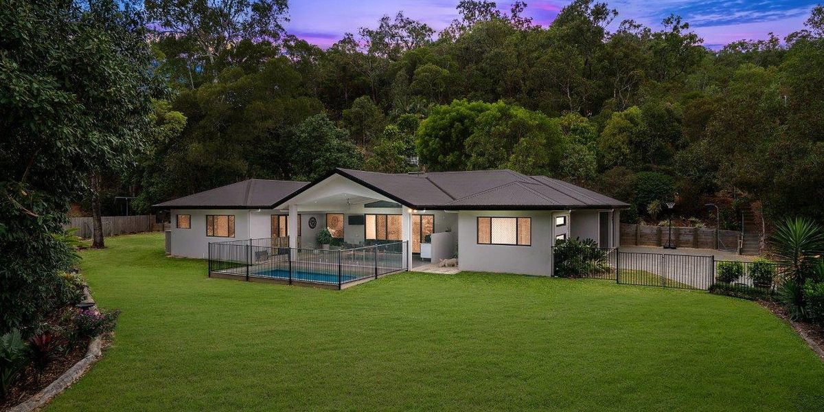 228-230 Panguna Street, TRINITY BEACH, QLD 4879 AUS