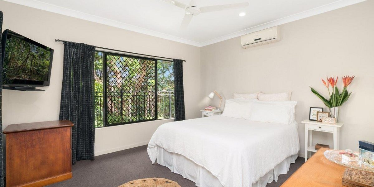 4 Petrie Close, Kewarra Beach, QLD 4879 AUS