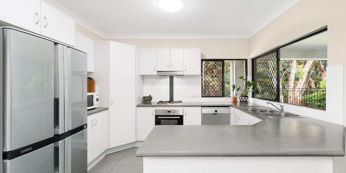 4 Petrie Close, Kewarra Beach, QLD 4879 AUS