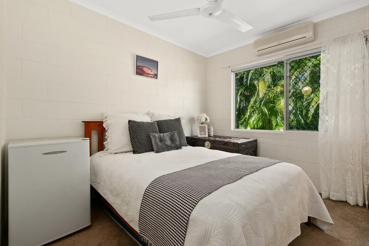 49-51 Clifton Road, Clifton Beach, QLD 4879 AUS