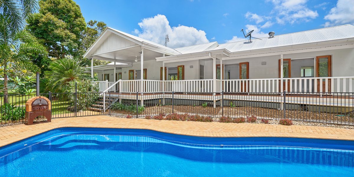 125-127 James Cook Drive, Kewarra Beach, QLD 4879 AUS