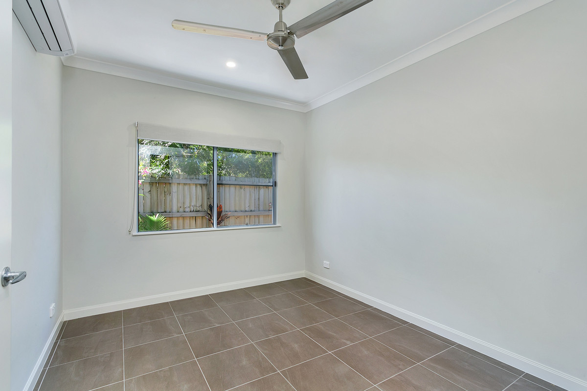 2/14 Scarborough Close, Kewarra Beach, QLD 4879 AUS