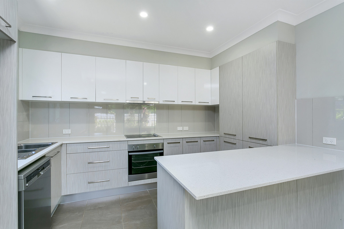 2/14 Scarborough Close, Kewarra Beach, QLD 4879 AUS