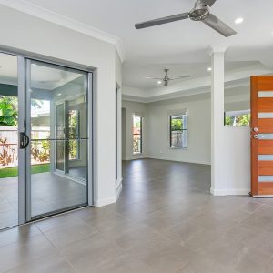 2/14 Scarborough Close, Kewarra Beach, QLD 4879 AUS