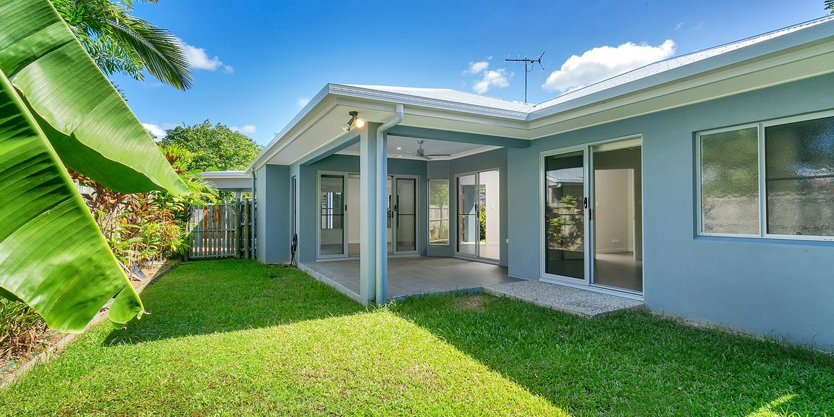 2/14 Scarborough Close, Kewarra Beach, QLD 4879 AUS