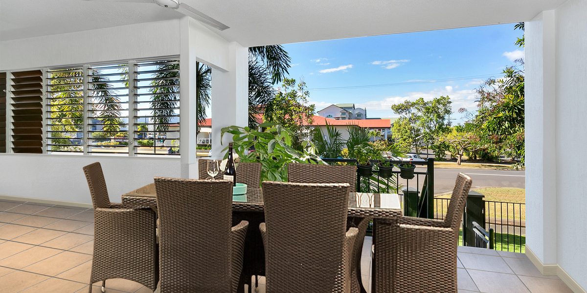 2/16-18 Smith Street, Cairns North, QLD 4870 AUS