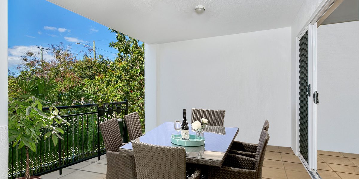 2/16-18 Smith Street, Cairns North, QLD 4870 AUS