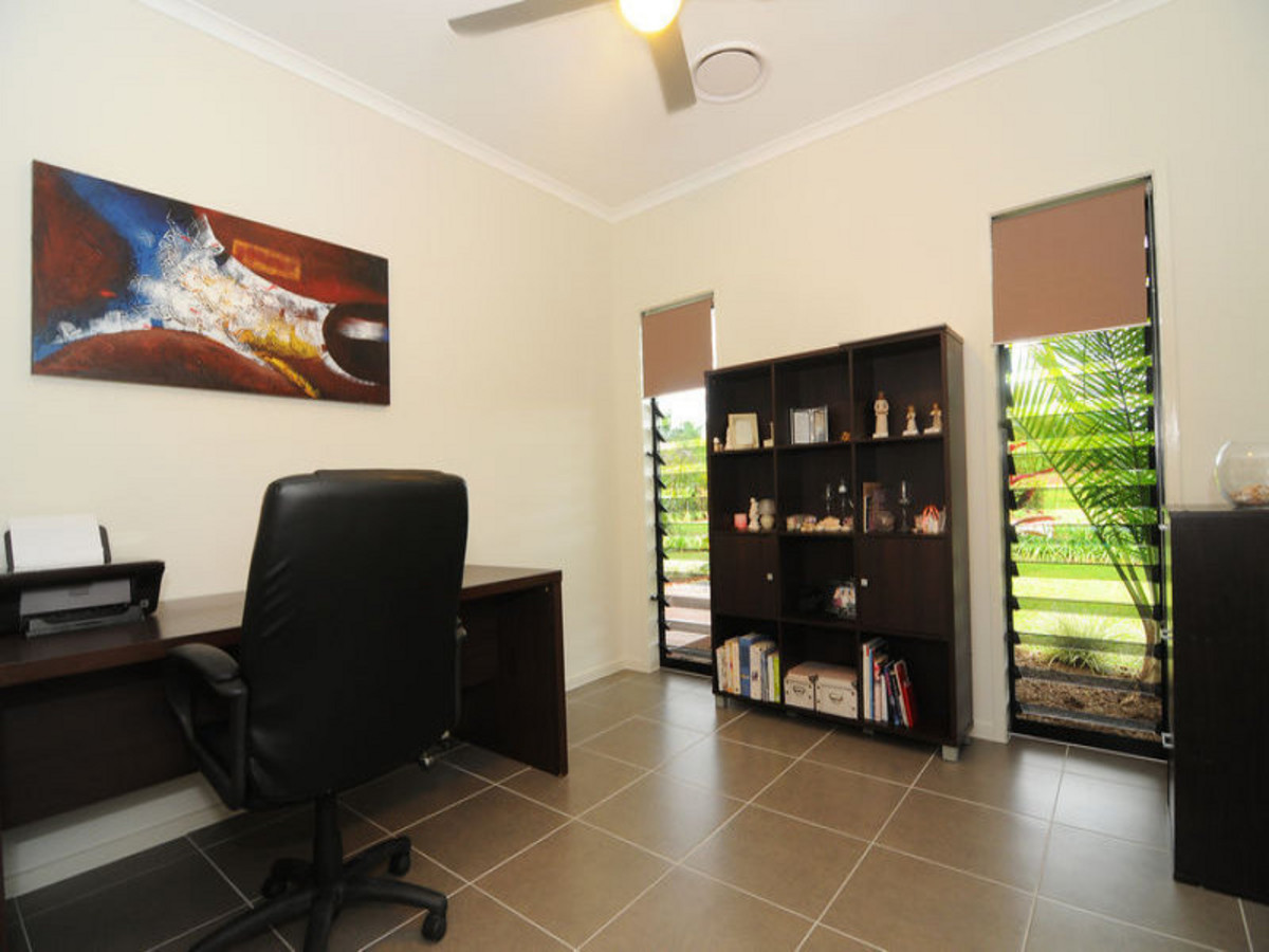 33 Iridescent Drive, Trinity Park, QLD 4879 AUS