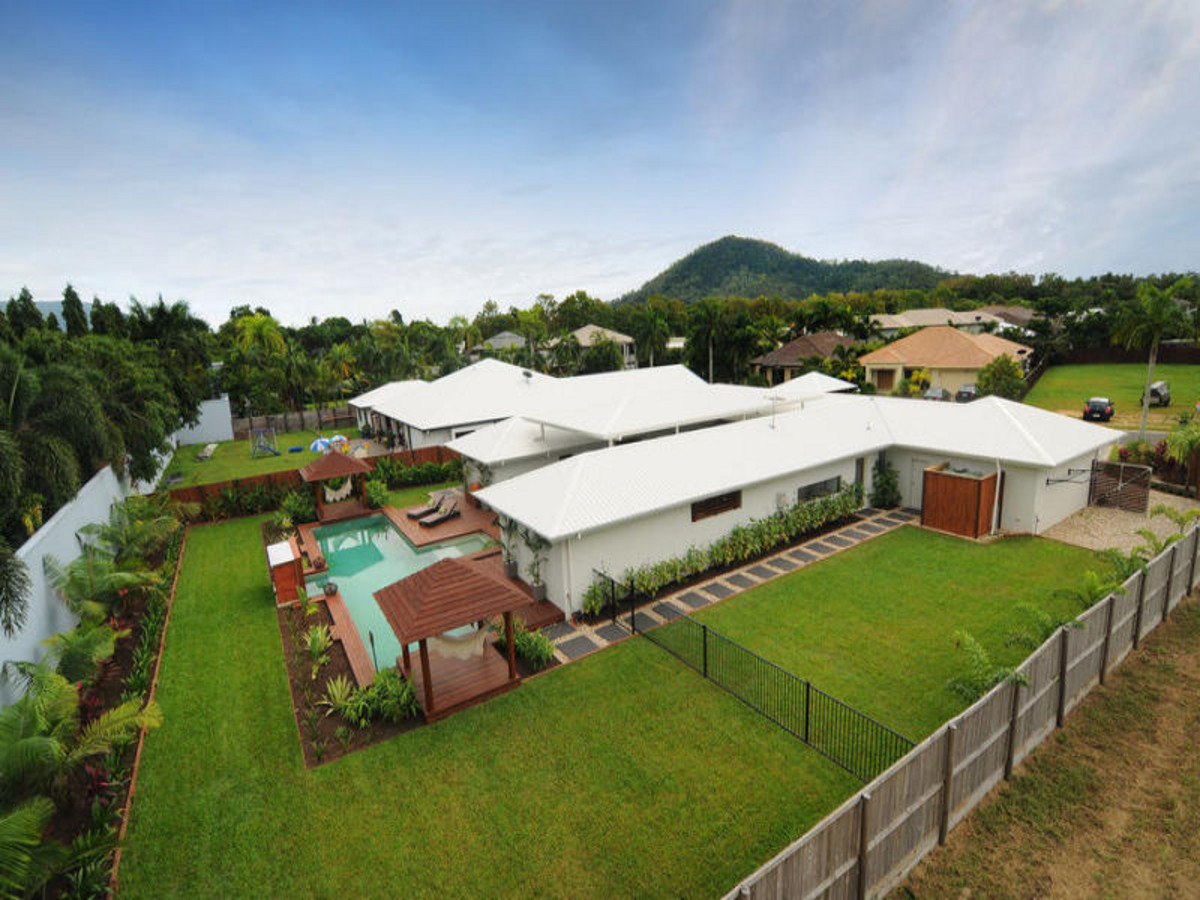 33 Iridescent Drive, Trinity Park, QLD 4879 AUS