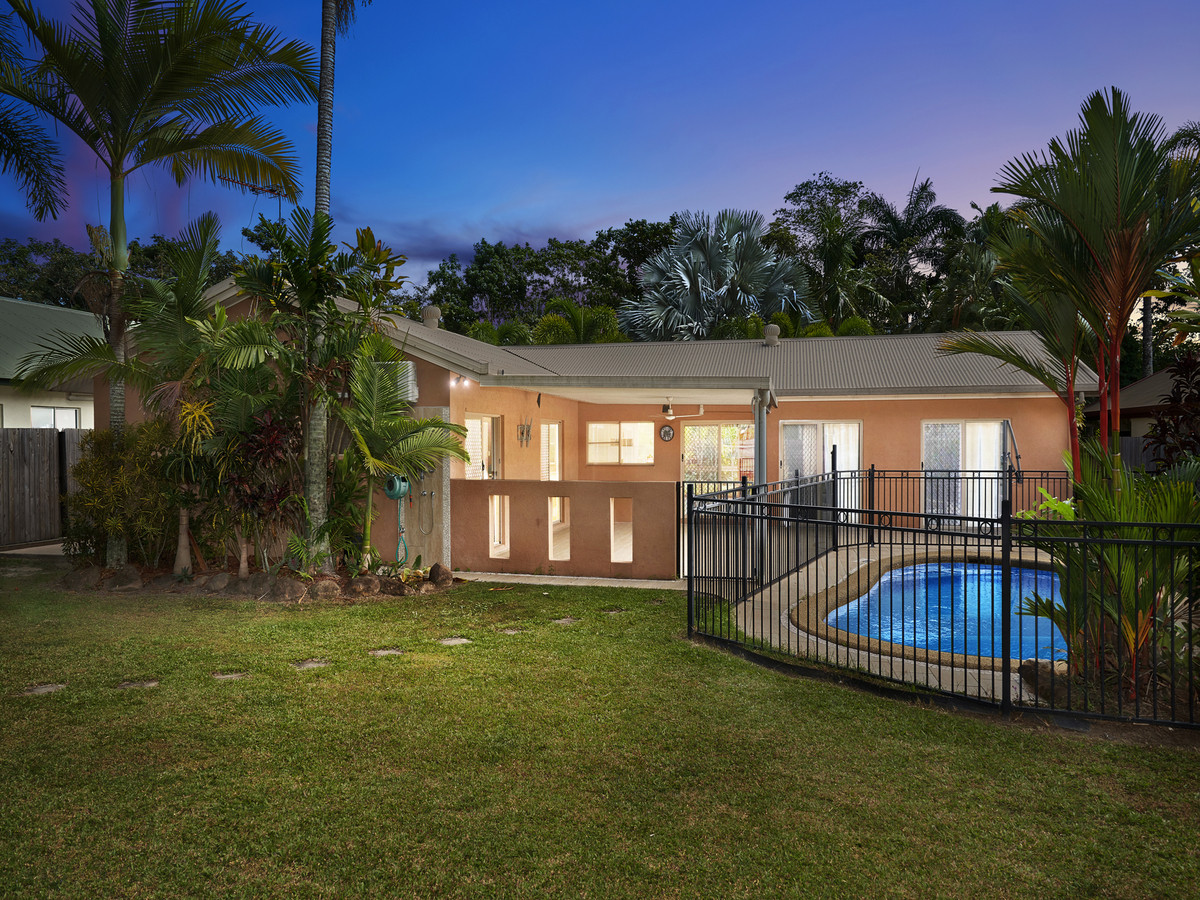 10 Sarina Close, Kewarra Beach, QLD 4879 AUS