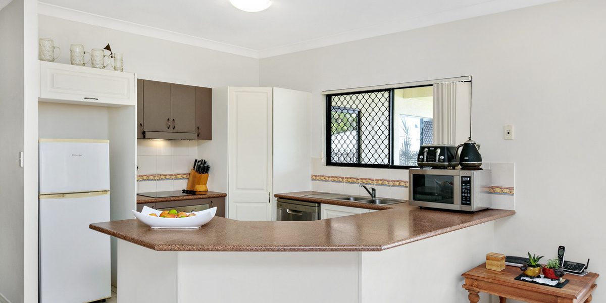 40 West Parkridge Drive, Brinsmead, QLD 4870 AUS