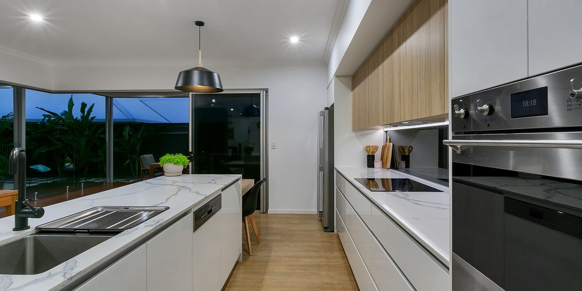 4 Yumbabulla Green, Smithfield, QLD 4878 AUS