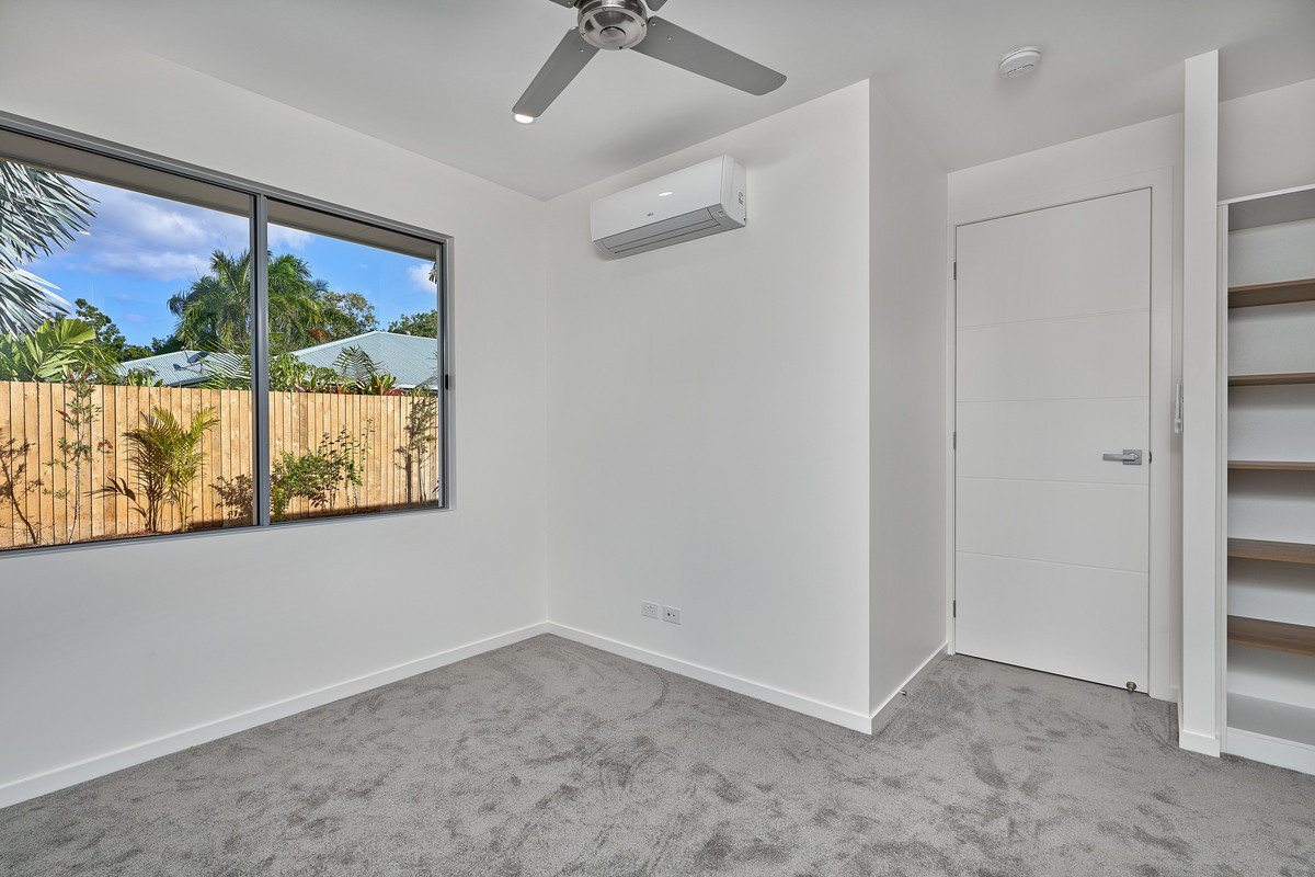 74 B Moore Road, Kewarra Beach, QLD 4879 AUS