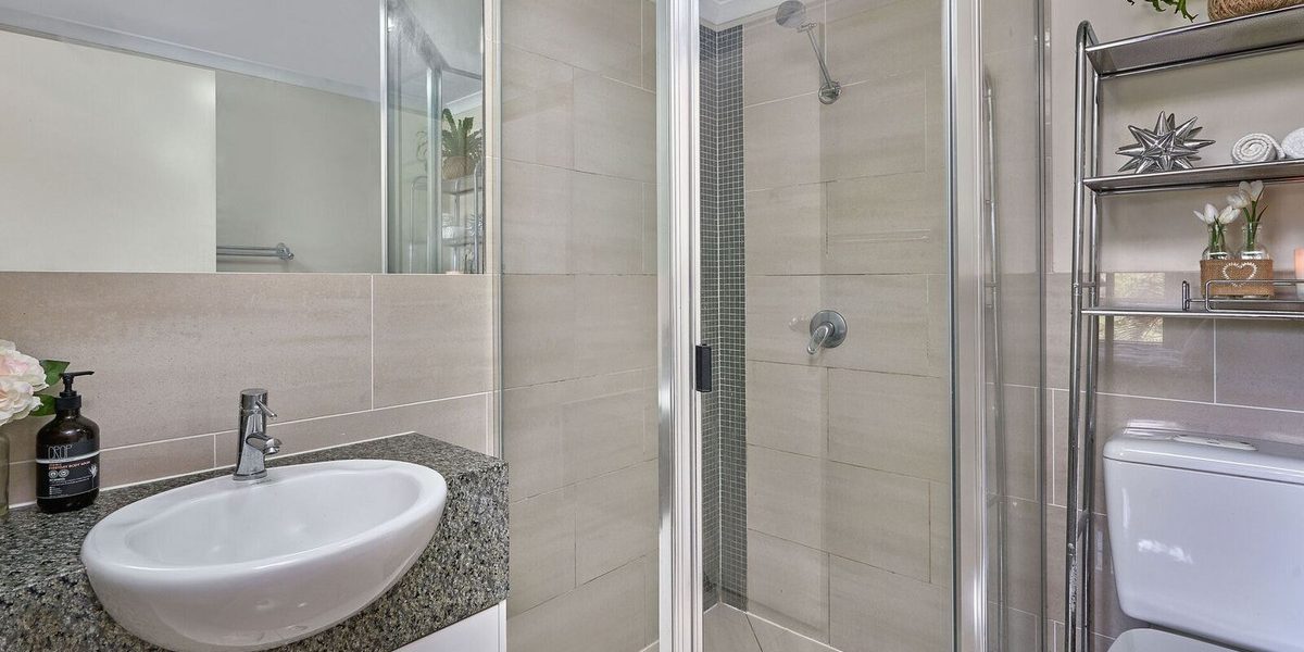 7/242 Grafton Street, Cairns North, QLD 4870 AUS