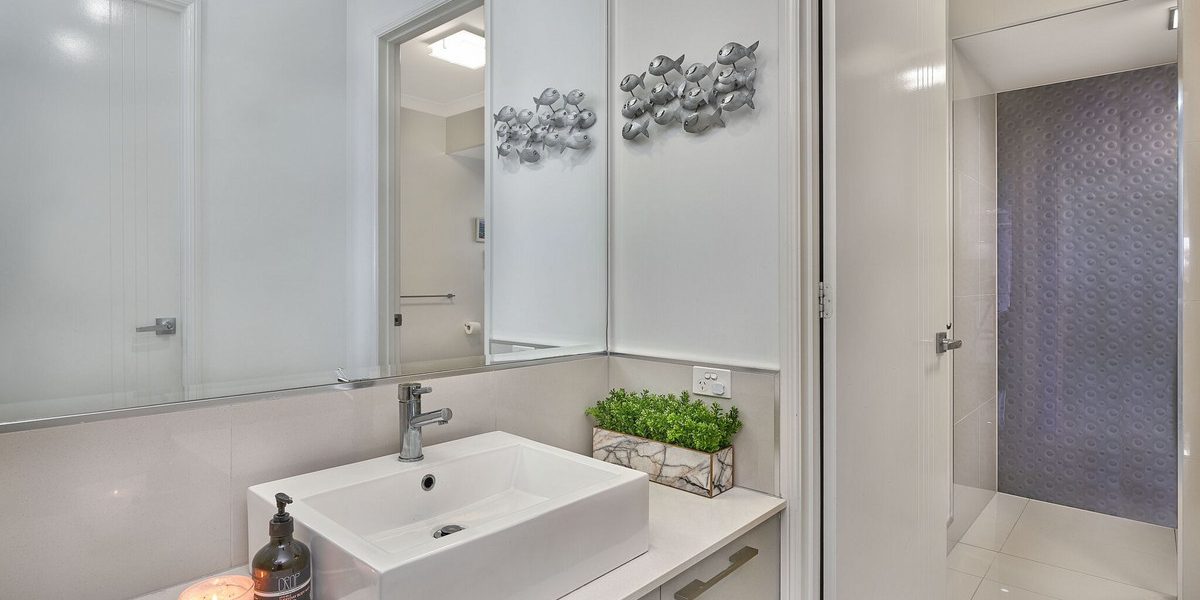 9 Catamaran Circuit, Trinity Beach, QLD 4879 AUS