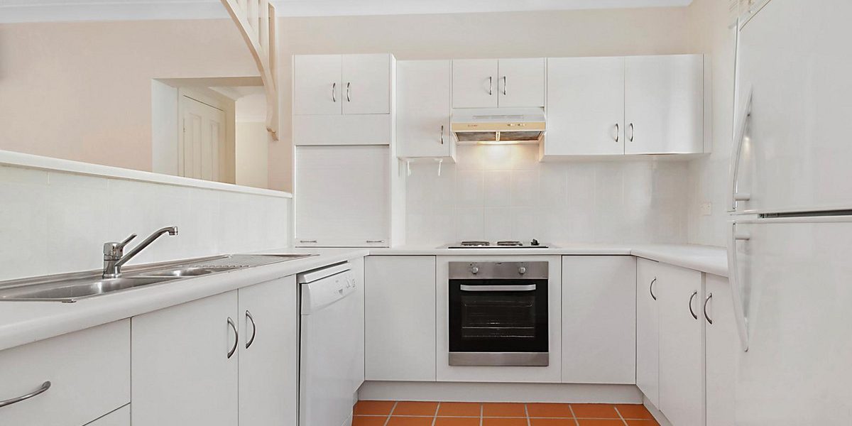 9/158-160a McLeod Street, Cairns North, QLD 4870 AUS