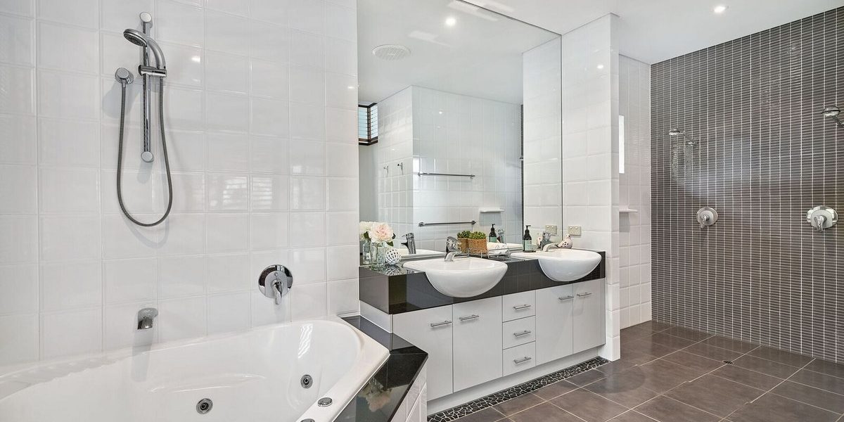 1 Turtle Close, CLIFTON BEACH, QLD 4879 AUS