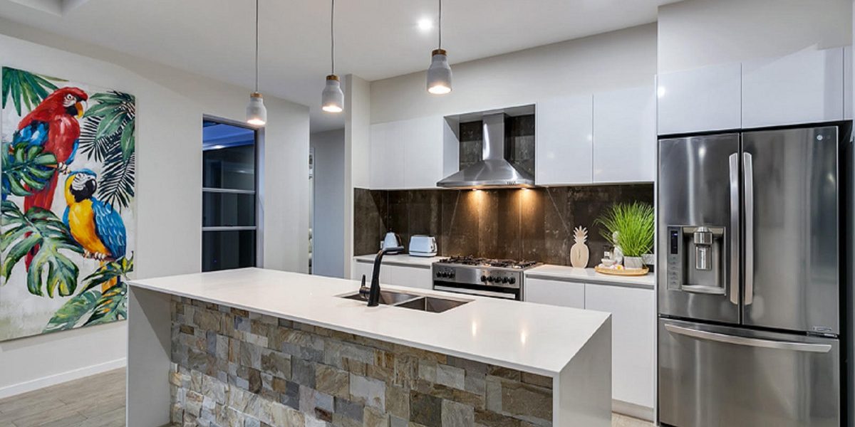 29 Moore Road, Kewarra Beach, QLD 4879 AUS
