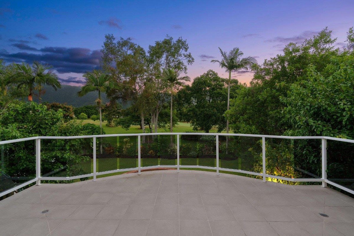 14 Orton Avenue, Kewarra Beach, QLD 4879 AUS