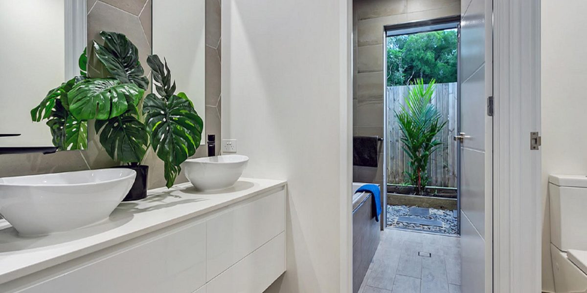 29 Moore Road, Kewarra Beach, QLD 4879 AUS
