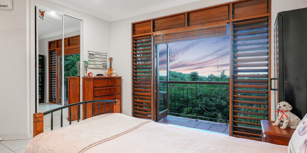17-19 Lark Close, Clifton Beach, QLD 4879 AUS