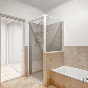 17-19 Lark Close, Clifton Beach, QLD 4879 AUS