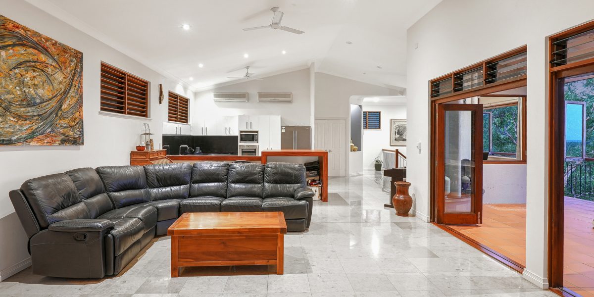 17-19 Lark Close, Clifton Beach, QLD 4879 AUS