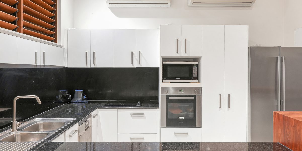 17-19 Lark Close, Clifton Beach, QLD 4879 AUS