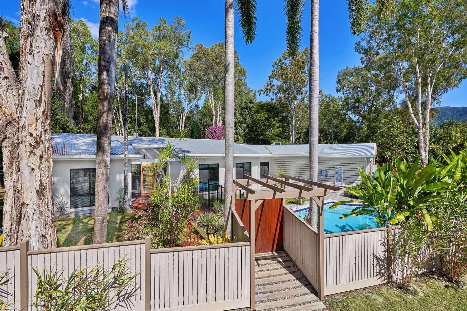 44 Rudder Close, Clifton Beach, QLD 4879 AUS