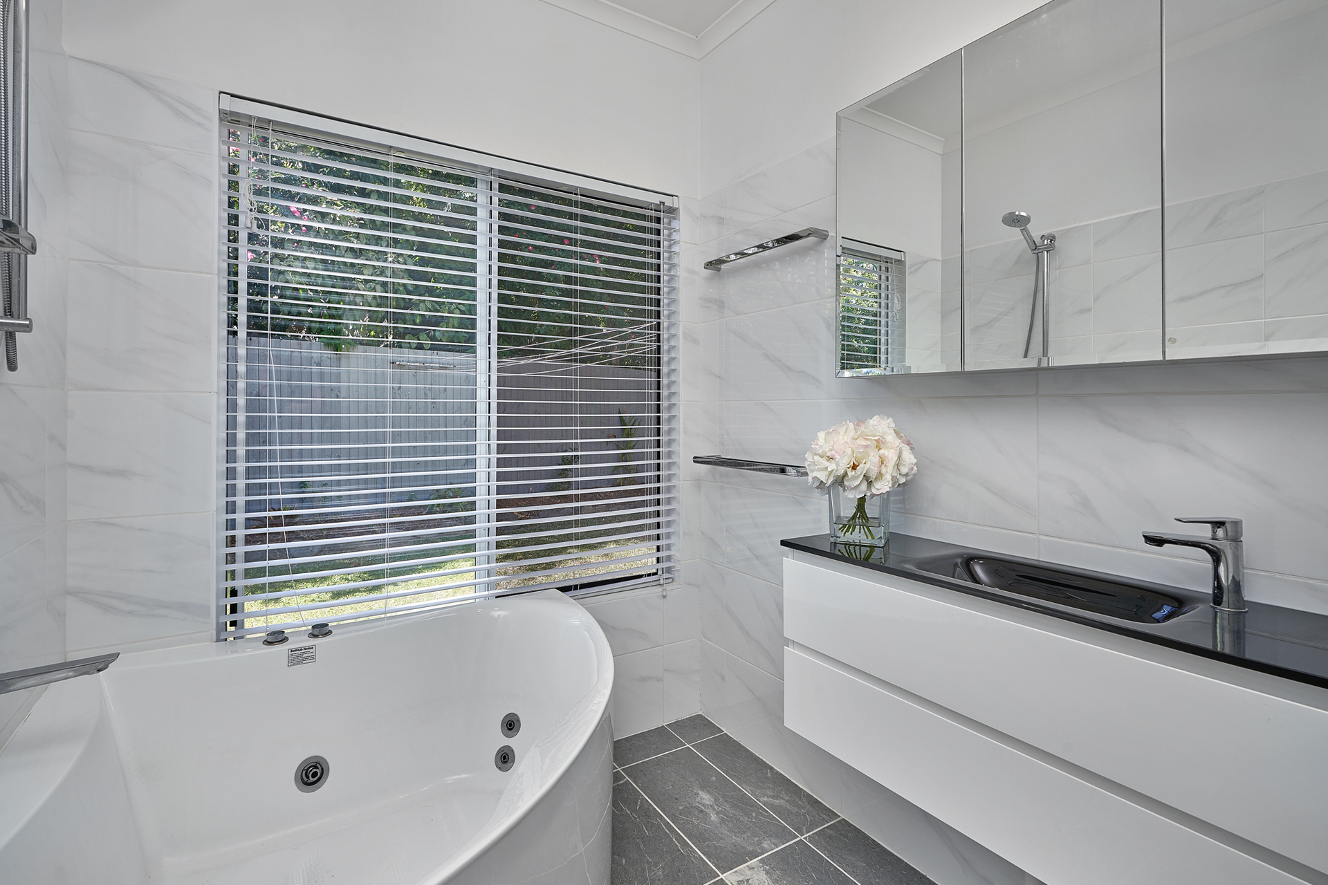 44 Rudder Close, Clifton Beach, QLD 4879 AUS