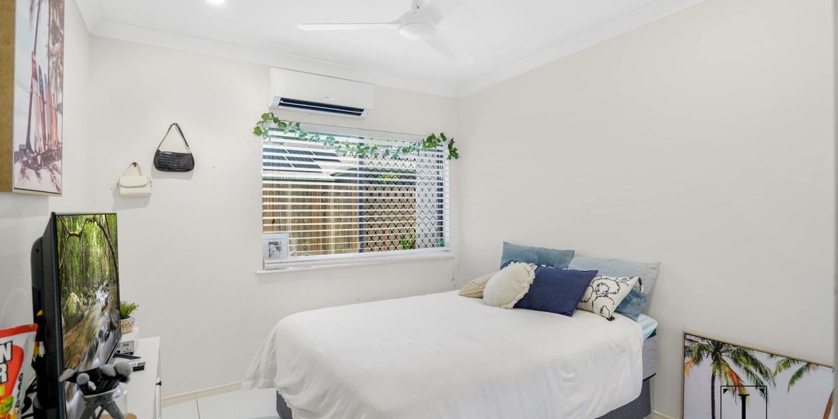 19 John Malcolm Street, Redlynch, QLD 4870 AUS