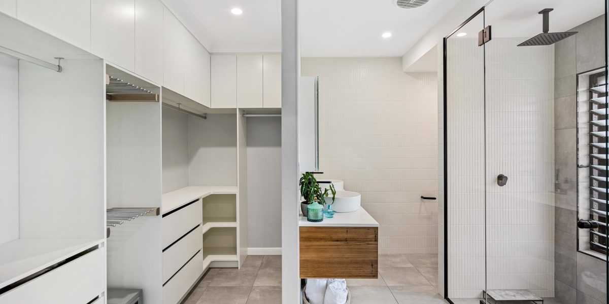 4 Trumpeter Street, Kanimbla, QLD 4870 AUS