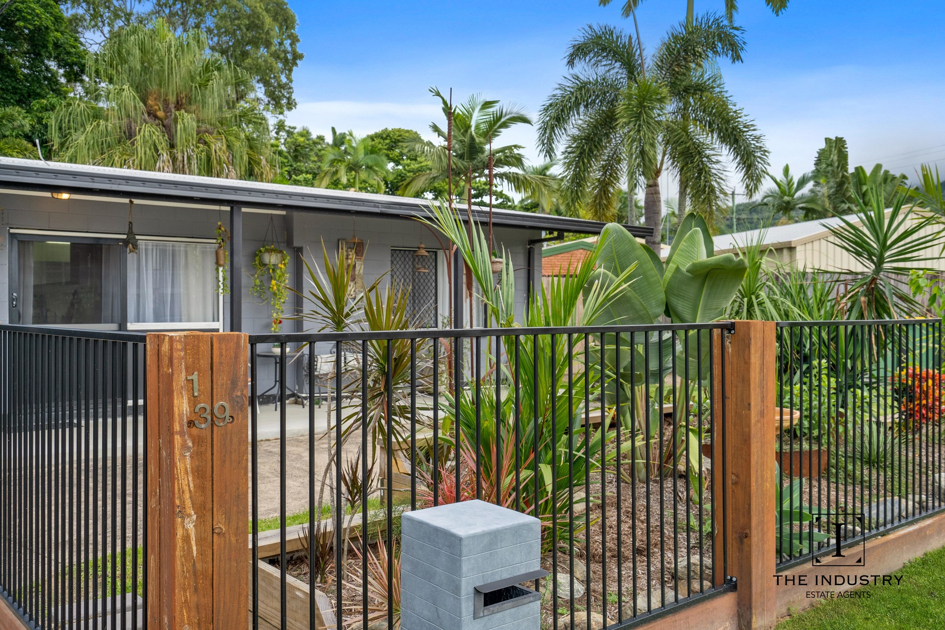 1/39 Lae Street, Trinity Beach, QLD 4879 AUS