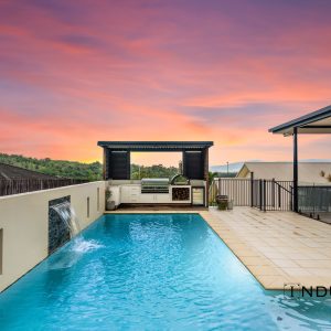 4 Trumpeter Street, Kanimbla, QLD 4870 AUS