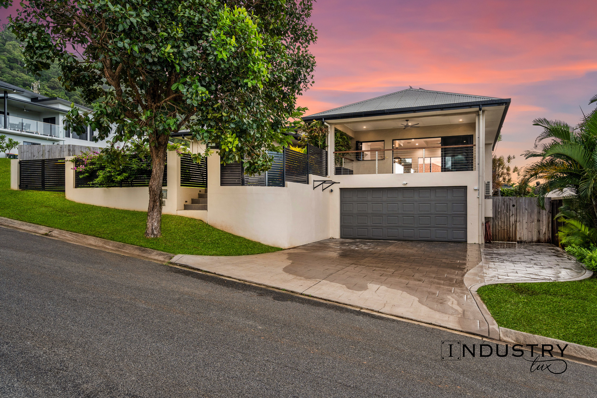 4 Trumpeter Street, Kanimbla, QLD 4870 AUS