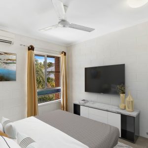 9/79 Arlington Esplanade, Clifton Beach, QLD 4879 AUS