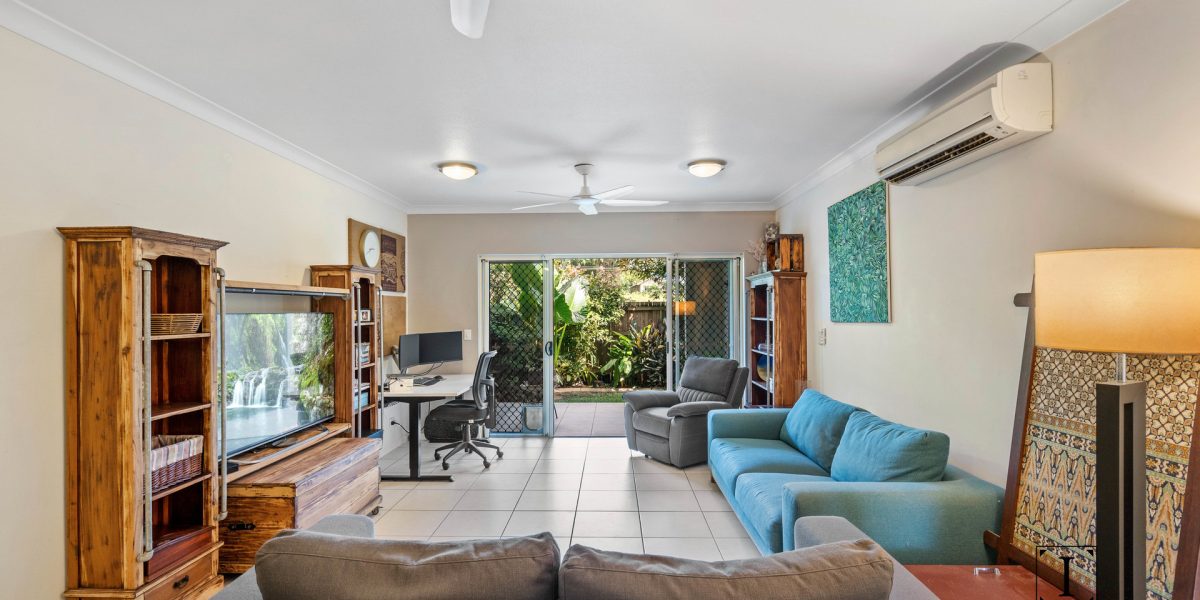 21/1-13 Ernest Street, Redlynch, QLD 4870 AUS