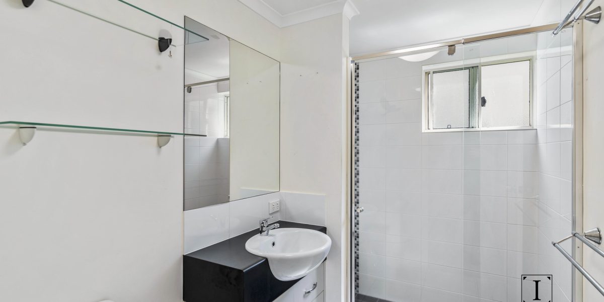 21/1-13 Ernest Street, Redlynch, QLD 4870 AUS